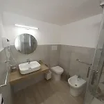 Locazione Turistica Sole Mare בית הארחה 3*