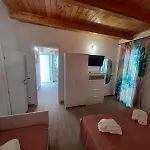 Locazione Turistica Sole Mare בית הארחה