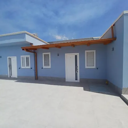 Locazione Turistica Sole Mare Guest house 3*